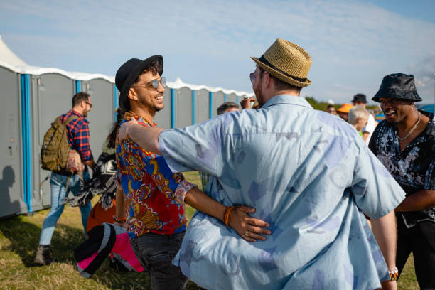 Best Luxury portable toilet rental  in East Lansing, MI